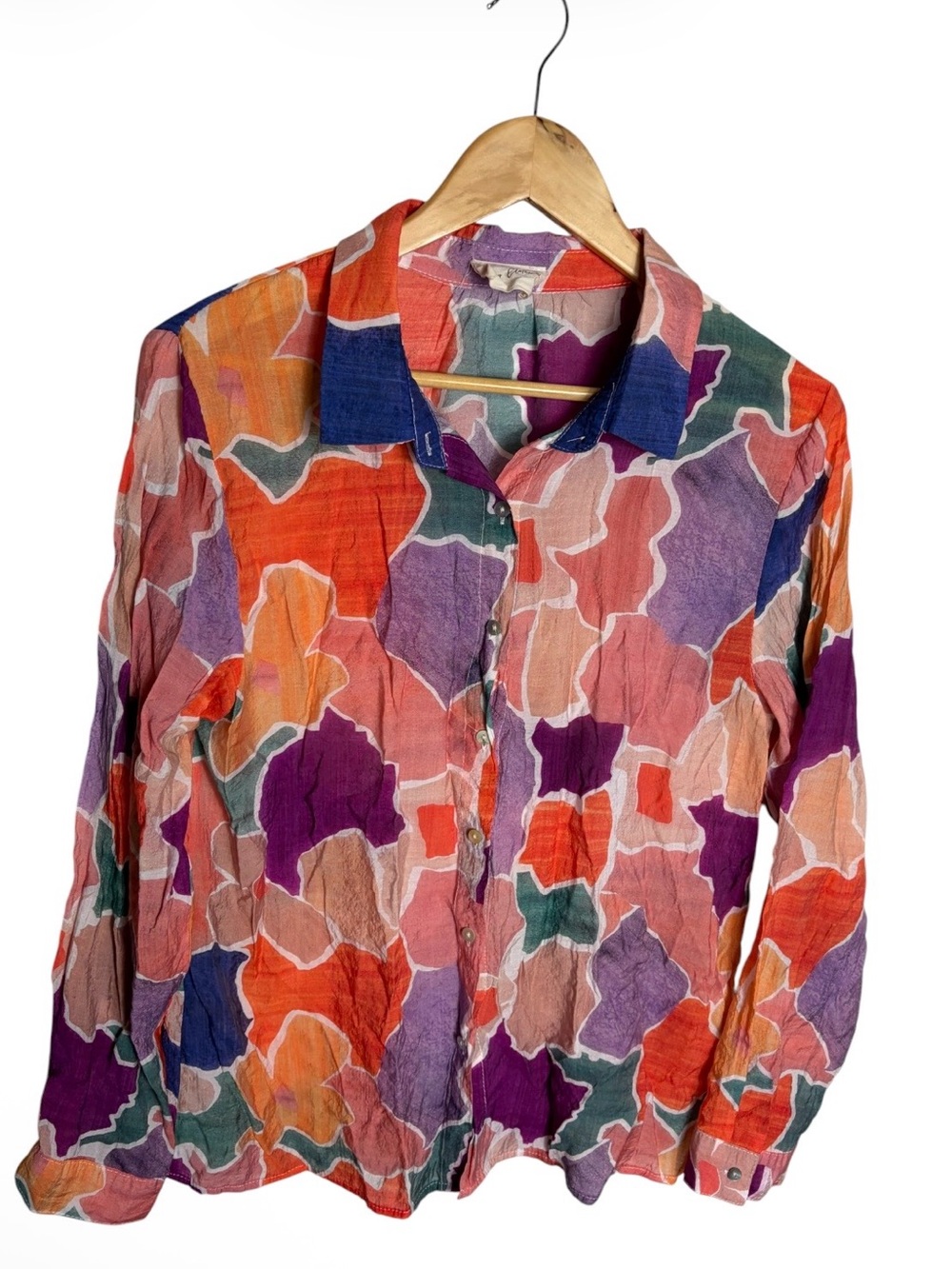 Easy clothes silk multi color abstract button front collared blouse size L